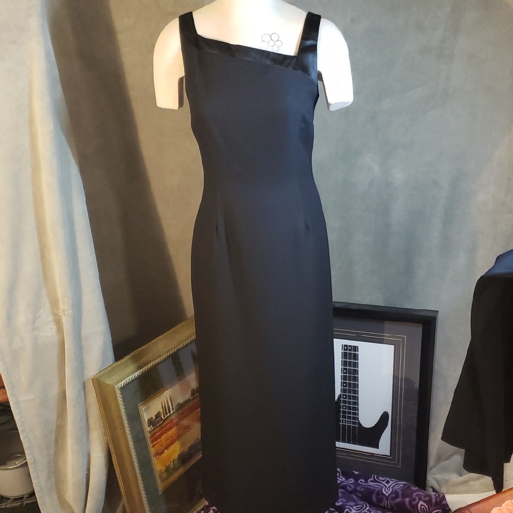 Casual Corner Black Asymmetrical Sheath Dress Size  8